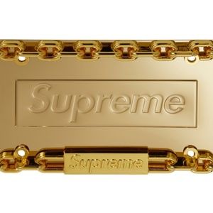 Suprememe license plate